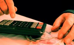 Özgür Erdursun’dan İntibak Bombası: Emekli Maaşlarına Tek Seferde 15 Bin TL Zam Kapıda!