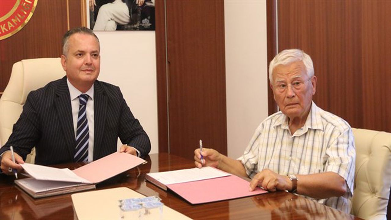 Annesine Verdiği Sözü 91 Yaşında Tuttu: MEB’e 500 Milyon TL’lik Bağış